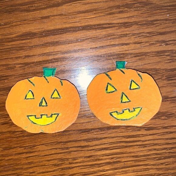 Kitschy vintage handmade Jack o Lanterns clip on earrings - Picture 1 of 6